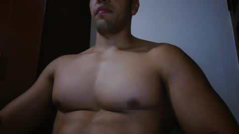 Snapshot of fitchestabs_69 chatting on May 21, 2026, 8:27 pm fitchestabs_69 online show from May 21, 2026, 8:27 pm