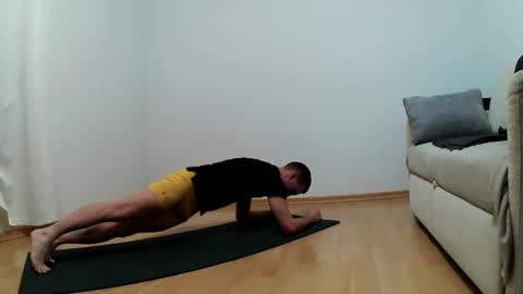 Snapshot of fitgentleman999 chatting on January 11, 2026, 2:55 pm fitgentleman999 online show from January 11, 2026, 2:55 pm