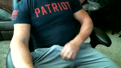 fitguy40 online show from December 31, 2024, 7:07 pm