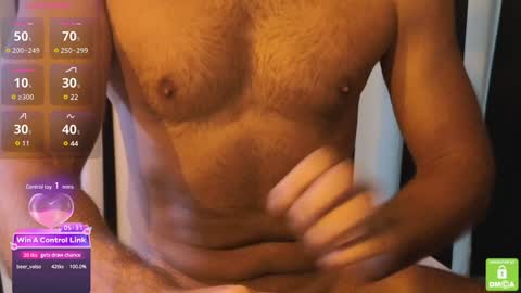 Snapshot of fitguy_84 chatting on January 5, 2025, 3:34 pm fitguy_84 online show from January 5, 2025, 3:34 pm