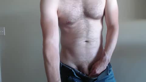 fithubby80 online show from November 6, 2025, 3:46 pm