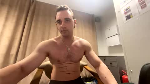 Snapshot of fitnessboyteam chatting on May 17, 2026, 12:45 pm FitnessBoyTeam online show from May 17, 2026, 12:45 pm