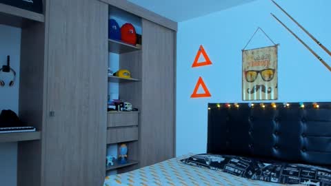 Elias Valencia online show from February 2, 2025, 9:08 am