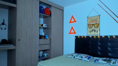 Elias Valencia online show from February 15, 2025, 9:05 am