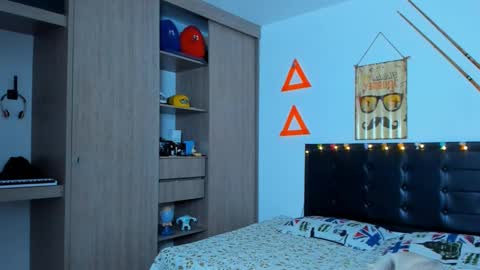 Elias Valencia online show from February 21, 2025, 1:11 pm