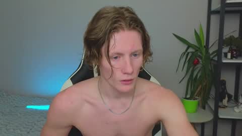 Snapshot of fixsicki chatting on January 17, 2025, 3:12 am Eren.  online show from January 17, 2025, 3:12 am