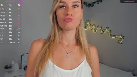 Snapshot of fizana chatting on July 16, 2026, 1:22 am Kira online show from July 16, 2026, 1:22 am
