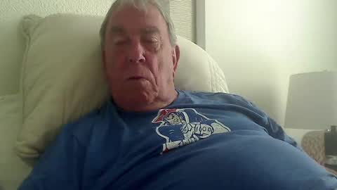 Snapshot of fjcs73 chatting on April 18, 2026, 6:12 pm fjcs73 online show from April 18, 2026, 6:12 pm