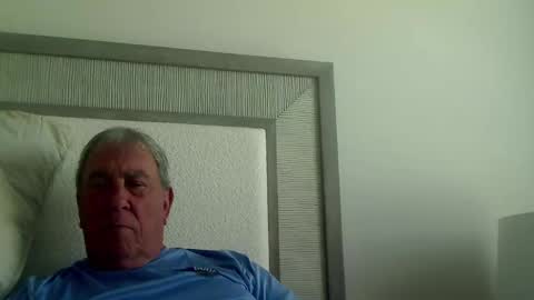 Snapshot of fjcs73 chatting on April 24, 2026, 5:04 pm fjcs73 online show from April 24, 2026, 5:04 pm