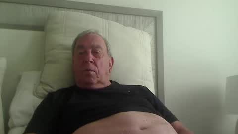 Snapshot of fjcs73 chatting on May 3, 2026, 4:35 pm fjcs73 online show from May 3, 2026, 4:35 pm