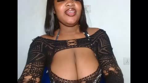 Snapshot of flasher_bigboobs chatting on June 28, 2026, 4:18 am flasher_bigboobs online show from June 28, 2026, 4:18 am
