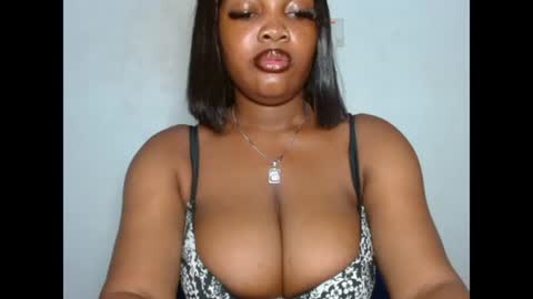 Snapshot of flasher_bigboobs chatting on June 29, 2026, 1:44 pm flasher_bigboobs online show from June 29, 2026, 1:44 pm