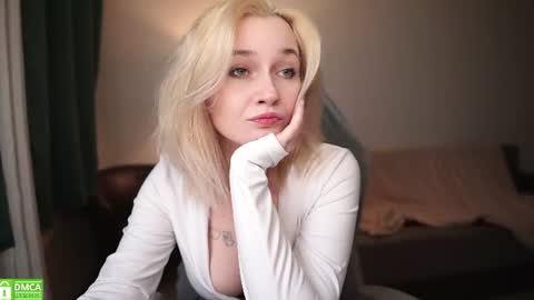 Snapshot of fleurdelisa chatting on July 5, 2026, 9:00 pm Lisa online show from July 5, 2026, 9:00 pm