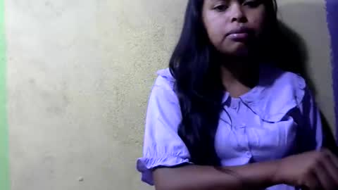 Snapshot of fleurtess_xx chatting on June 10, 2026, 4:34 am Claire online show from June 10, 2026, 4:34 am