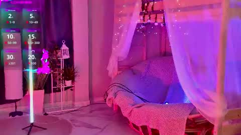 Flexyfoxy online show from July 28, 2026, 3:21 pm