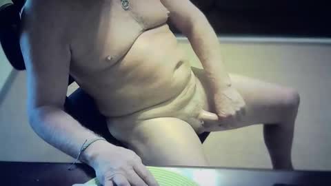 Snapshot of flfireguy1952 chatting on March 9, 2026, 5:06 pm flfireguy online show from March 9, 2026, 5:06 pm