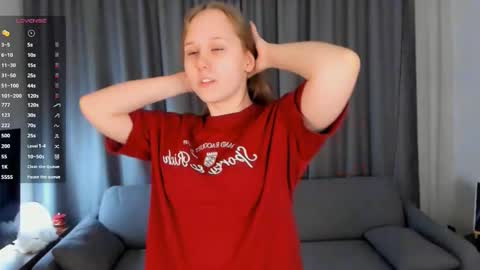 Doloras online show from February 11, 2026, 8:36 pm