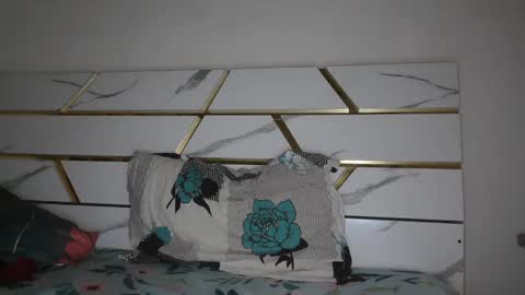 flirtsxxx online show from February 6, 2025, 6:46 pm