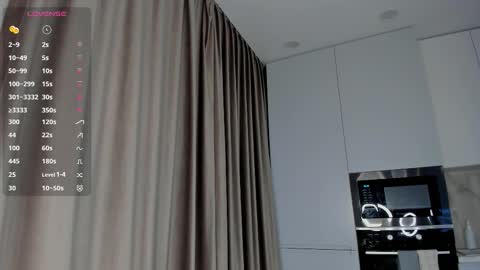 Snapshot of flirtykitty_ chatting on September 29, 2025, 5:29 pm Emely online show from September 29, 2025, 5:29 pm