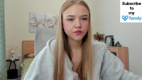 Mona online show from April 7, 2026, 1:28 am