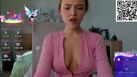 Mona online show from April 22, 2026, 1:30 am