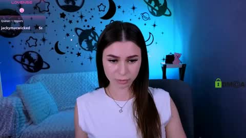 Snapshot of flora_ri chatting on June 3, 2026, 9:12 am just ask me online show from June 3, 2026, 9:12 am