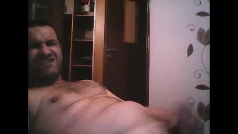 Snapshot of florek37 chatting on April 4, 2026, 12:09 am florek37 online show from April 4, 2026, 12:09 am