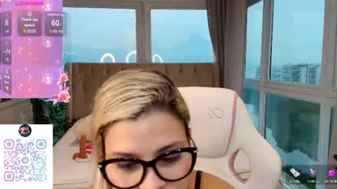 Snapshot of florence_ford chatting on June 11, 2026, 10:57 am Florence Ford online show from June 11, 2026, 10:57 am