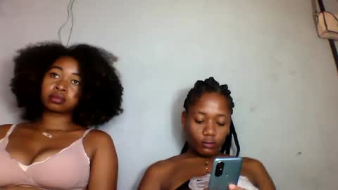 florencia011 online show from February 18, 2025, 5:42 am