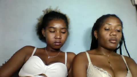 florencia011 online show from March 12, 2025, 2:56 pm