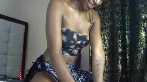 Snapshot of flower748 chatting on June 4, 2026, 6:47 pm flower748 online show from June 4, 2026, 6:47 pm