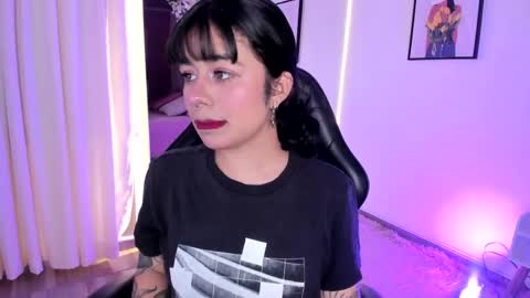 Its a pleasure to meet you. Im Flower. Help me reach 1k. Follow me. online show from April 19, 2026, 1:32 pm