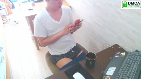 flowerbox online show from April 11, 2026, 7:02 am