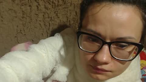 Snapshot of flowercandydoll chatting on January 29, 2025, 12:43 am say meow and send tip  online show from January 29, 2025, 12:43 am