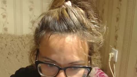 Snapshot of flowercandydoll chatting on September 18, 2025, 6:59 am say meow and send tip  online show from September 18, 2025, 6:59 am