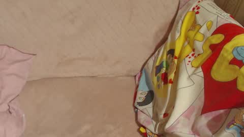 say meow and send tip  online show from September 23, 2025, 8:23 pm