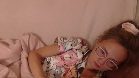 Snapshot of flowercandydoll13 chatting on July 9, 2026, 1:26 pm say meow and send tip online show from July 9, 2026, 1:26 pm