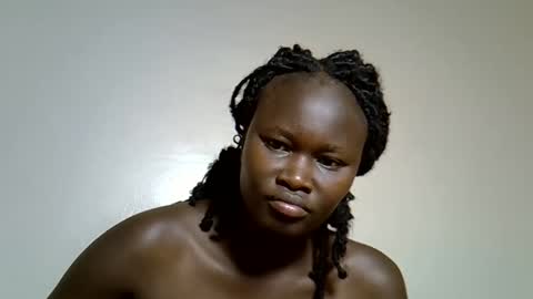 flowerdiva002 online show from November 29, 2025, 9:34 am