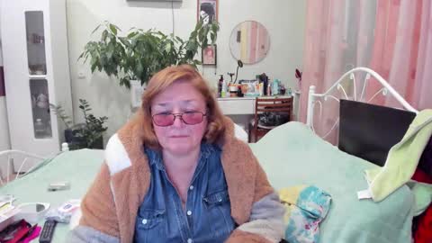 Flowerlower online show from September 30, 2025, 6:02 pm