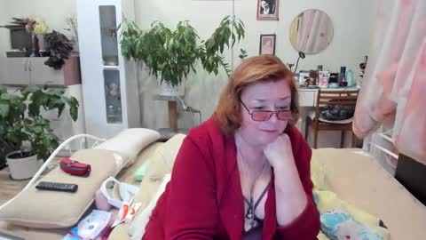 Flowerlower online show from October 14, 2025, 7:03 pm