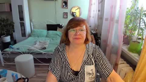 Flowerlower online show from February 5, 2026, 6:51 am