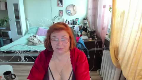 Snapshot of flowerlover8 chatting on May 17, 2026, 5:05 am Flowerlower online show from May 17, 2026, 5:05 am