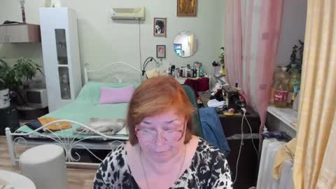 Snapshot of flowerlover8 chatting on May 22, 2026, 7:41 pm Flowerlower online show from May 22, 2026, 7:41 pm