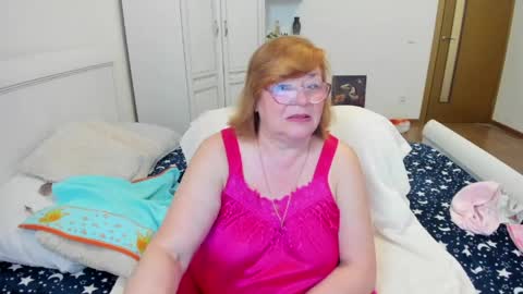 Snapshot of flowerlover8 chatting on June 8, 2026, 1:50 am Flowerlower online show from June 8, 2026, 1:50 am
