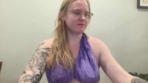 flowingpeach online show from January 14, 2026, 6:46 pm