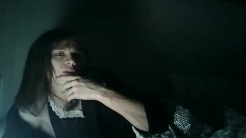 Snapshot of flowpinou chatting on January 6, 2025, 3:20 am Emmy online show from January 6, 2025, 3:20 am