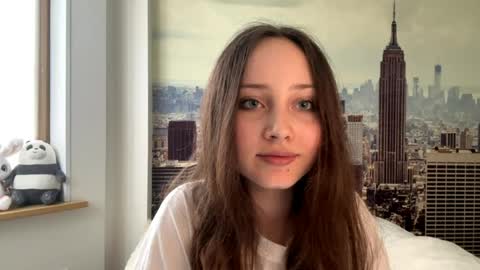 Snapshot of floybrownley chatting on May 27, 2026, 8:33 am Nelly online show from May 27, 2026, 8:33 am