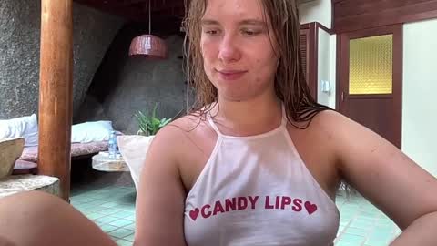 fluffy_bunnyxxx online show from January 10, 2025, 5:58 am