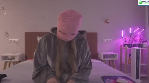 Fluffy and Krut online show from March 3, 2025, 5:20 am