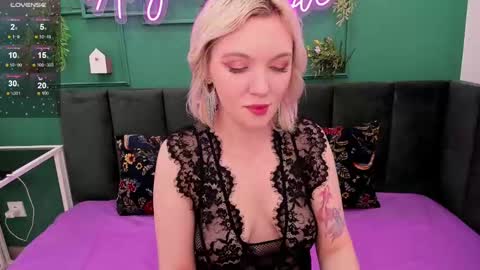 Monica online show from December 17, 2024, 1:18 am